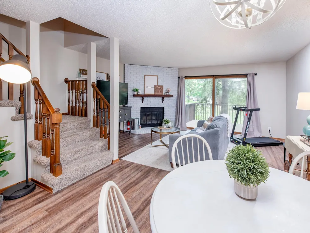 1883 County Road E E White Bear Lake, MN 55110