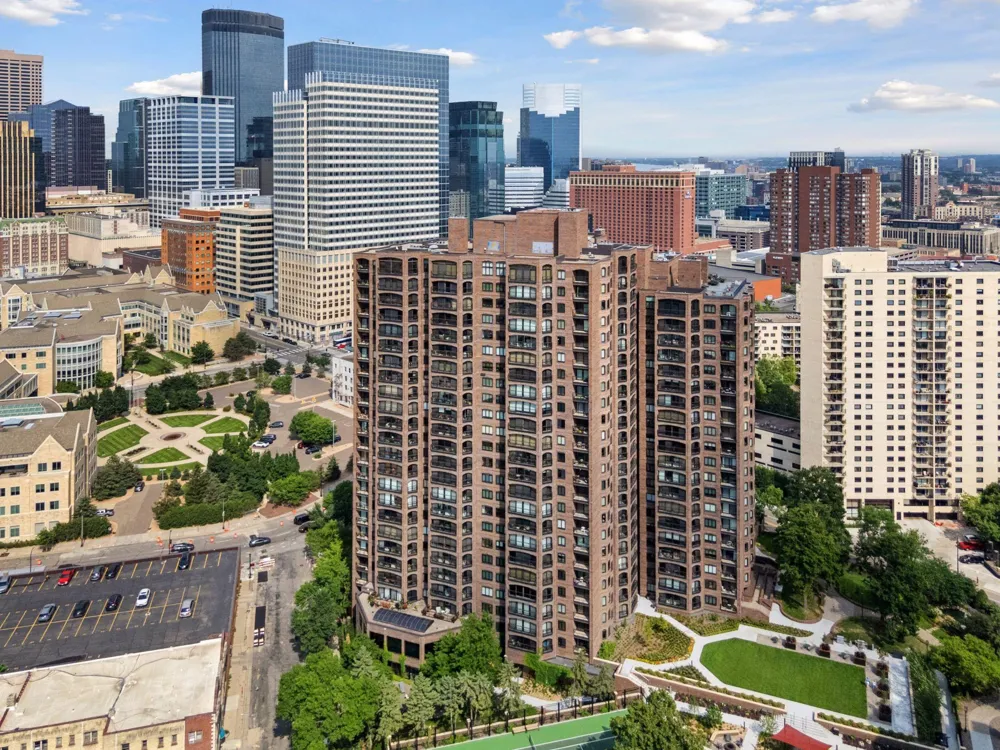 1201 Yale Place #1110 Minneapolis, MN 55403