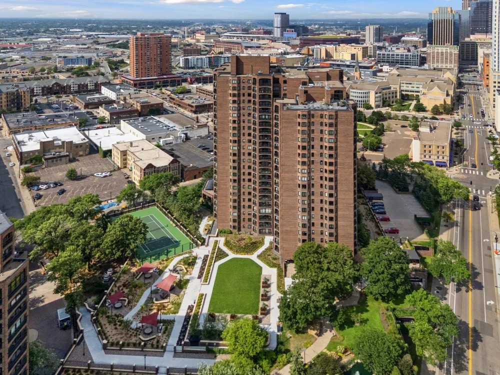 1201 Yale Place #1110 Minneapolis, MN 55403