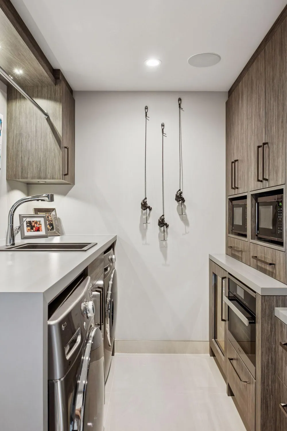 1201 Yale Place #1110 Minneapolis, MN 55403