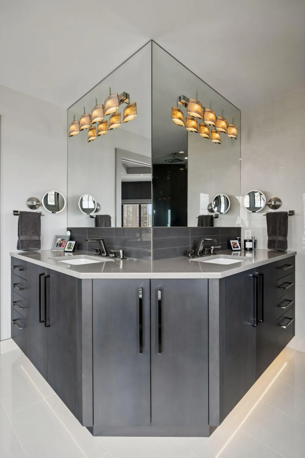 1201 Yale Place #1110 Minneapolis, MN 55403