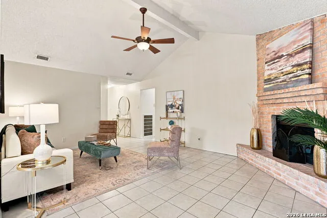 182 Clear Oak Universal City, TX 78148