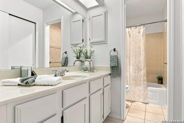 182 Clear Oak Universal City, TX 78148