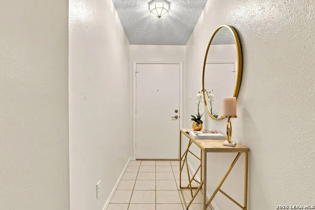 182 Clear Oak Universal City, TX 78148