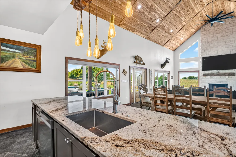 3740 County Road 494 Princeton, TX 75407