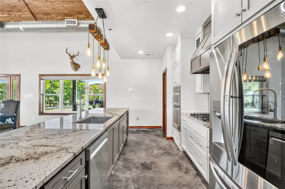 3740 County Road 494 Princeton, TX 75407