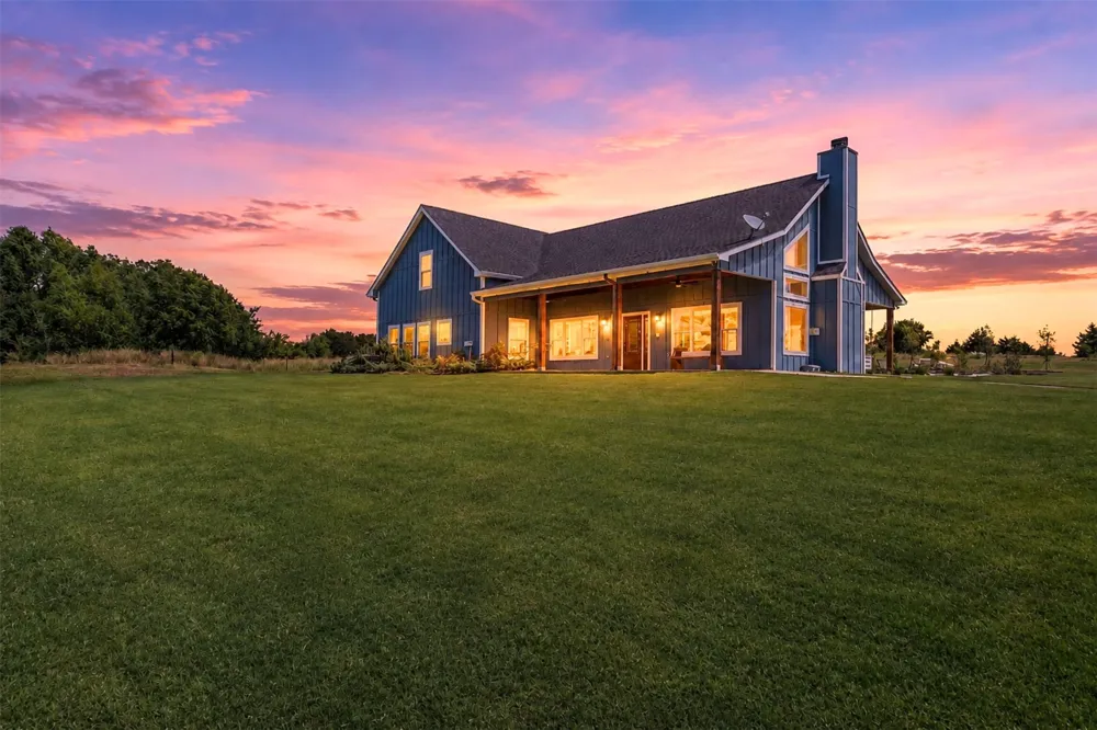 3740 County Road 494 Princeton, TX 75407