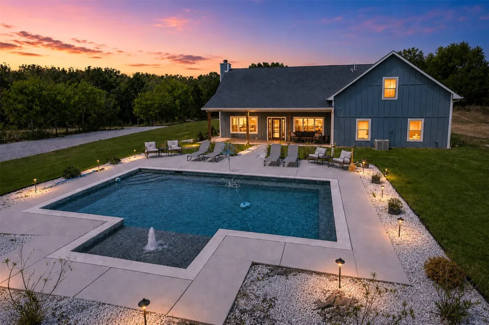 3740 County Road 494 Princeton, TX 75407