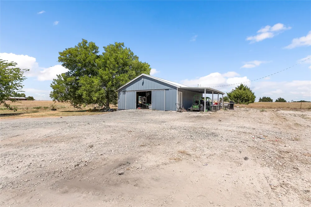 3740 County Road 494 Princeton, TX 75407
