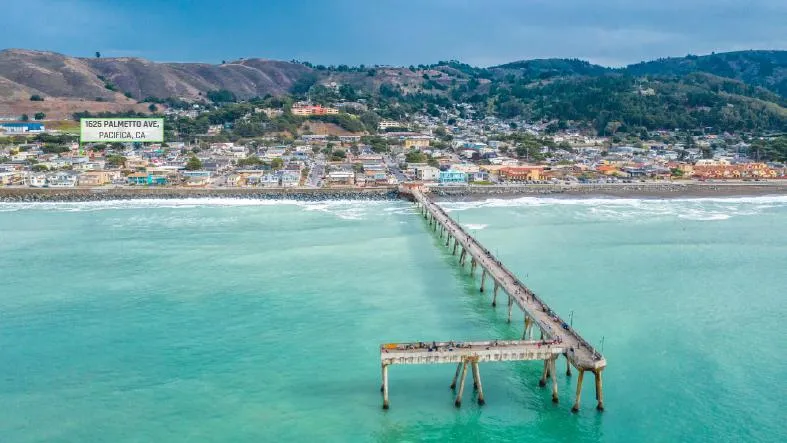 1625 Palmetto Avenue Pacifica, CA 94044