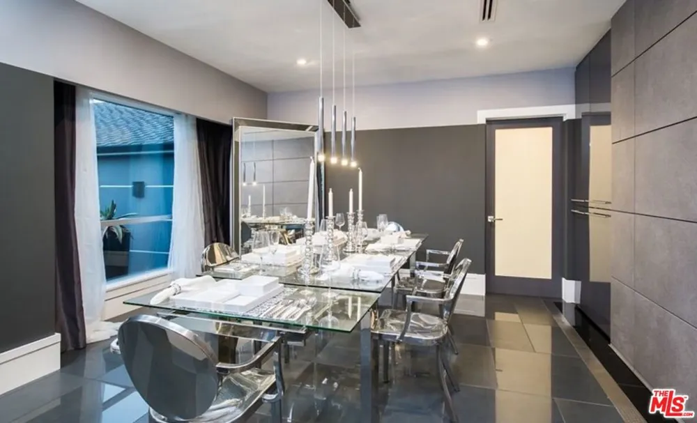 12318 W SUNSET BOULEVARD Los Angeles, CA 90049