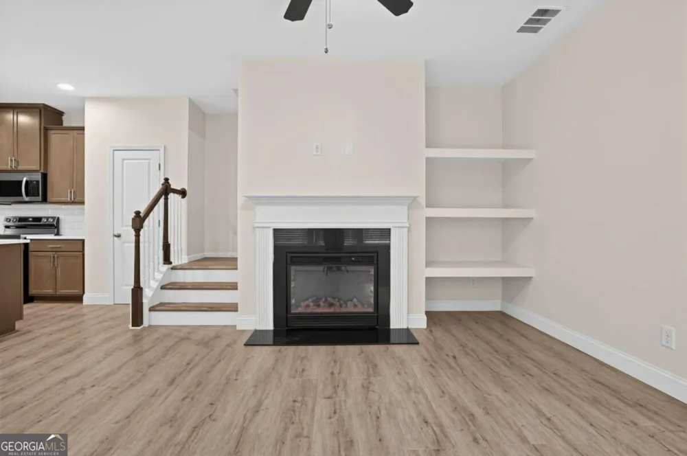 4933 Longview WALK Decatur, GA 30035