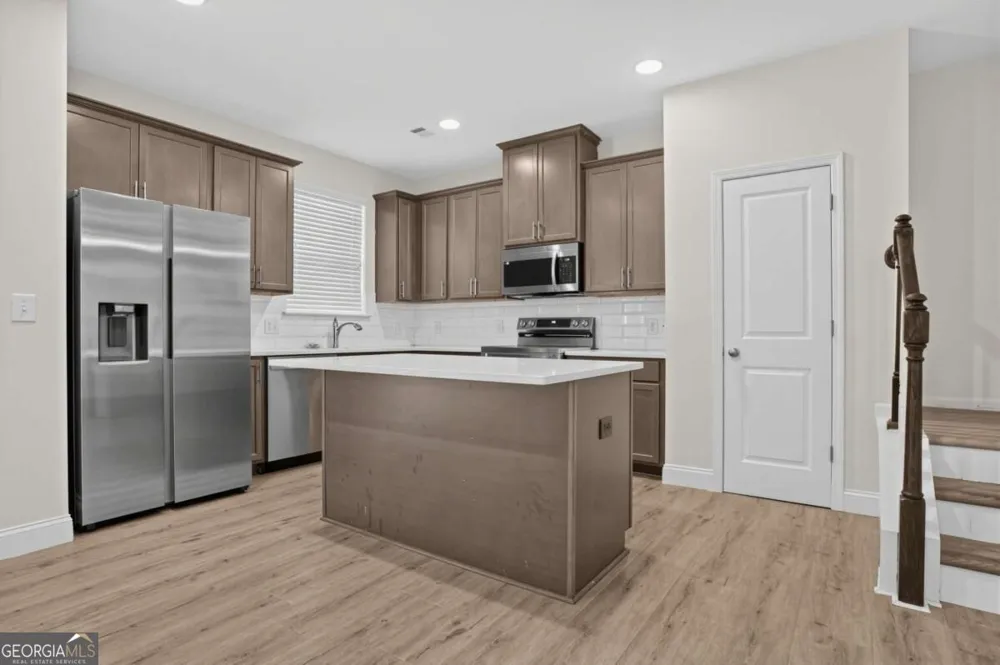 4933 Longview WALK Decatur, GA 30035