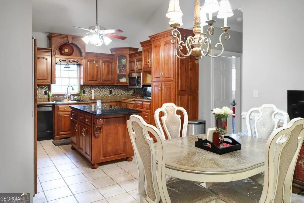 107 Cedar Pond RD Hartwell, GA 30643
