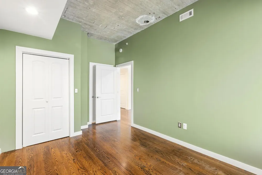 890 Memorial DR SE Atlanta, GA 30316
