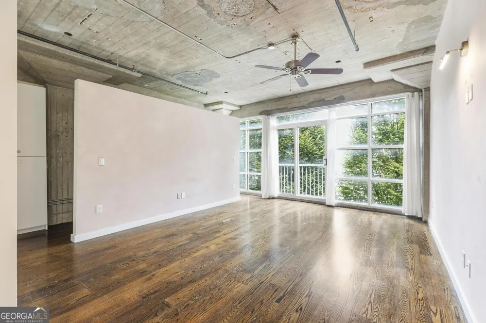890 Memorial DR SE Atlanta, GA 30316