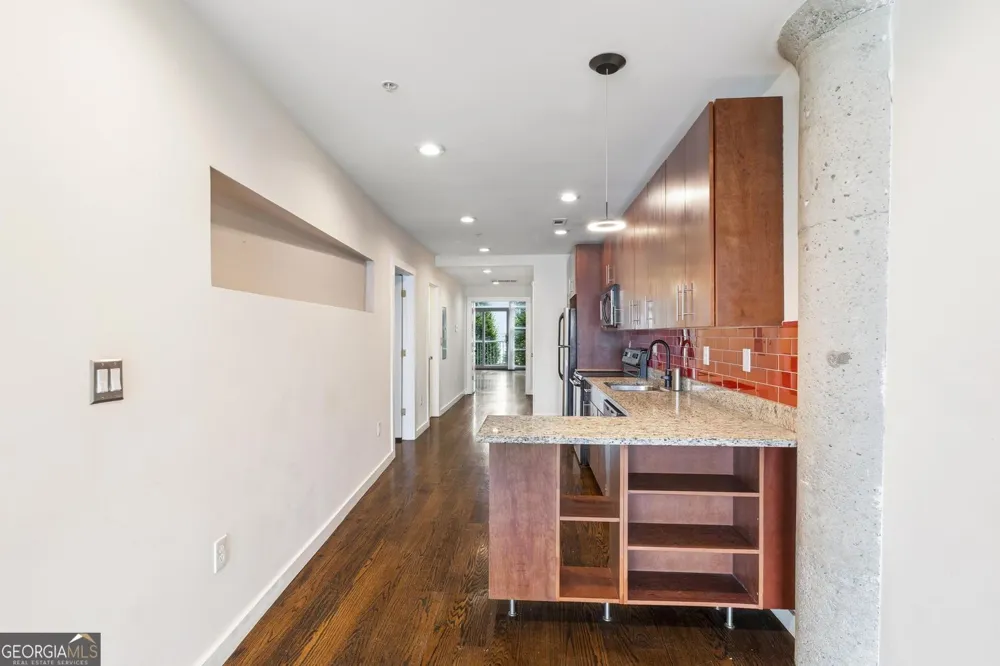 890 Memorial DR SE Atlanta, GA 30316