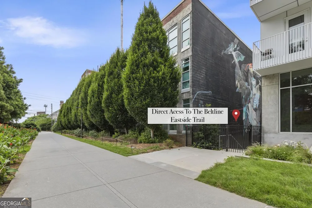 890 Memorial DR SE Atlanta, GA 30316