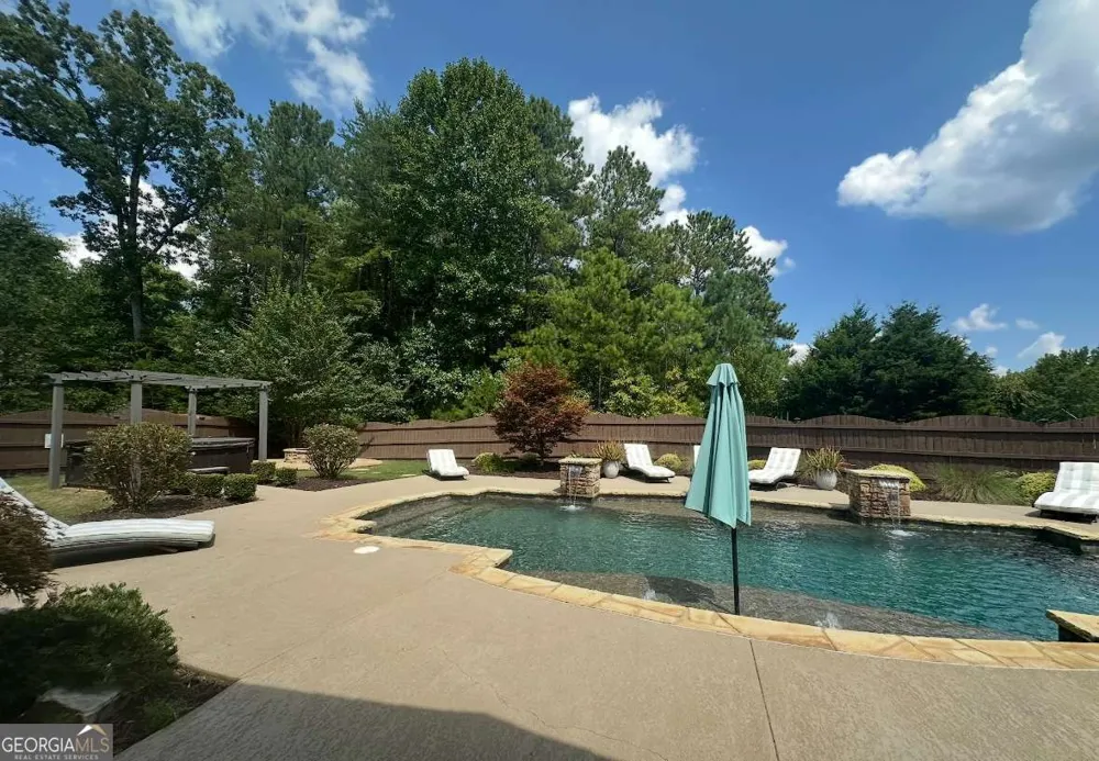 41 Lake Sydney DR Dawsonville, GA 30534