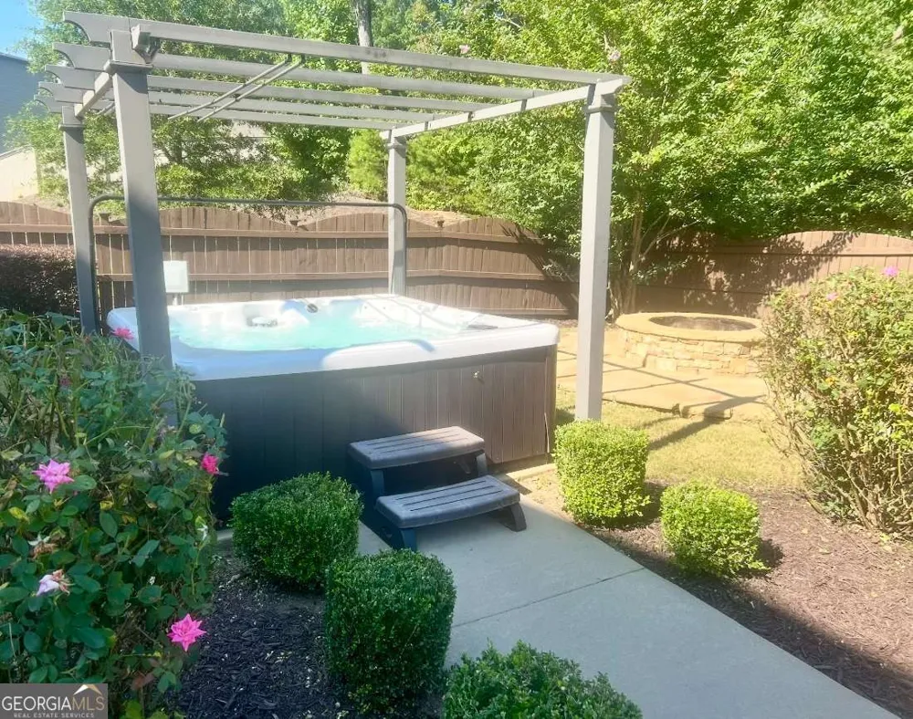 41 Lake Sydney DR Dawsonville, GA 30534