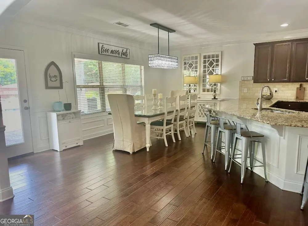 41 Lake Sydney DR Dawsonville, GA 30534