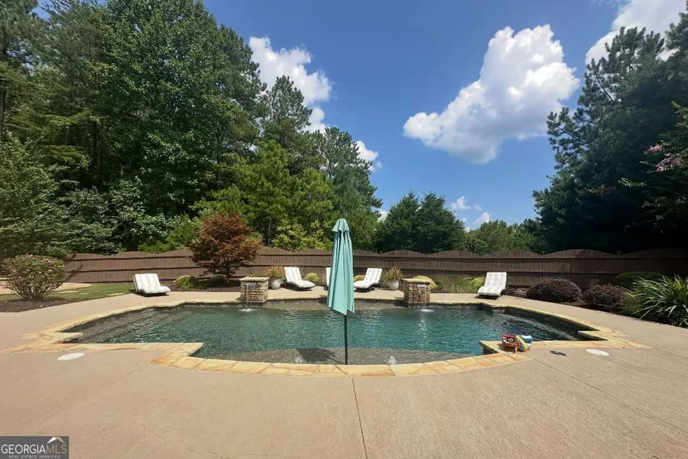 41 Lake Sydney DR Dawsonville, GA 30534