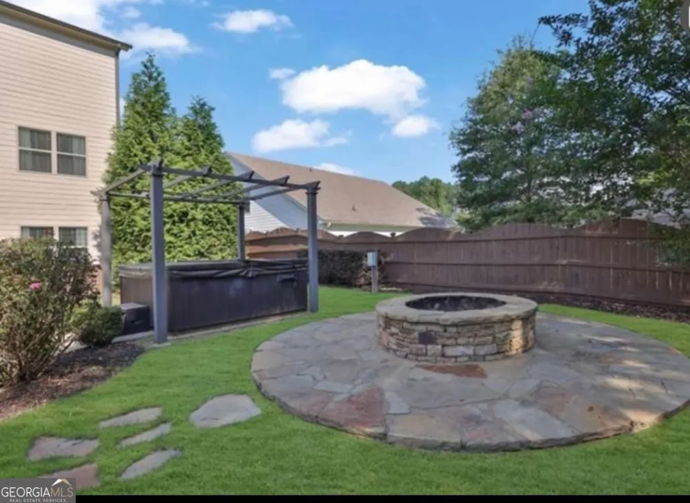 41 Lake Sydney DR Dawsonville, GA 30534