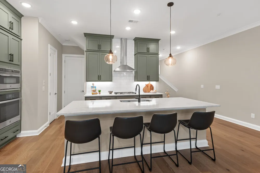 300 Walker AVE Roswell, GA 30076