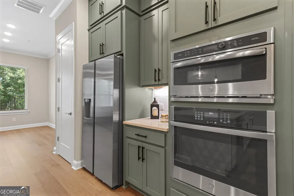 300 Walker AVE Roswell, GA 30076