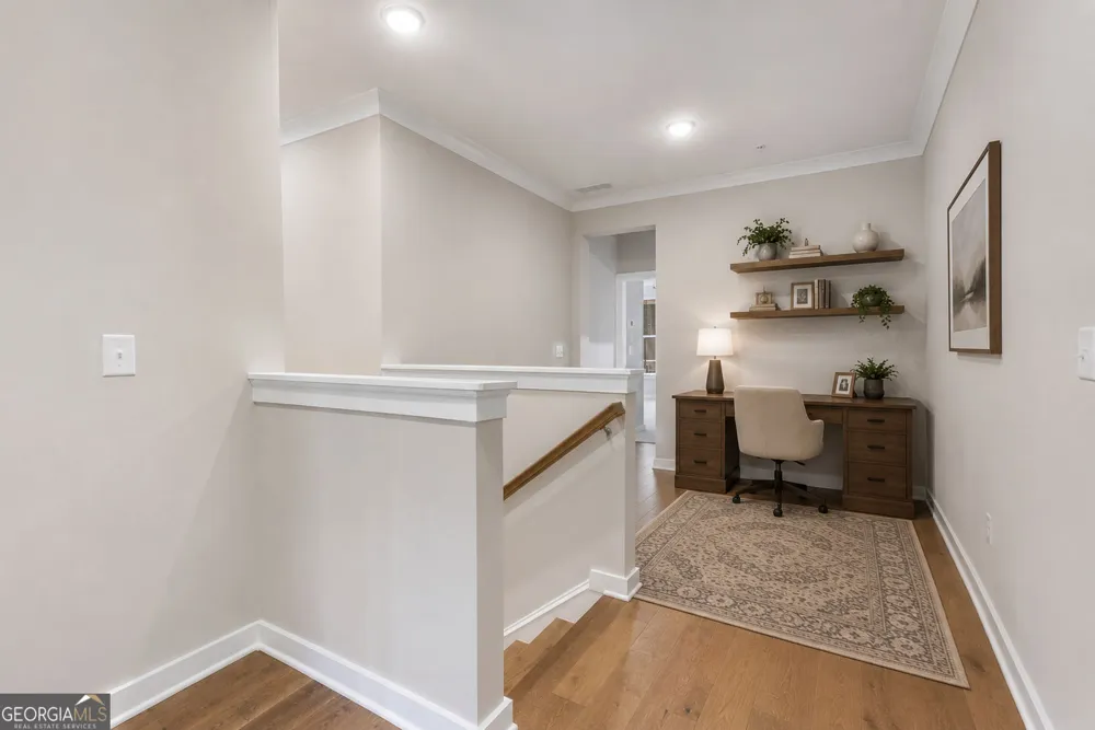 300 Walker AVE Roswell, GA 30076