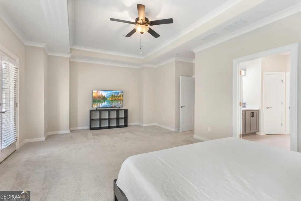 300 Walker AVE Roswell, GA 30076