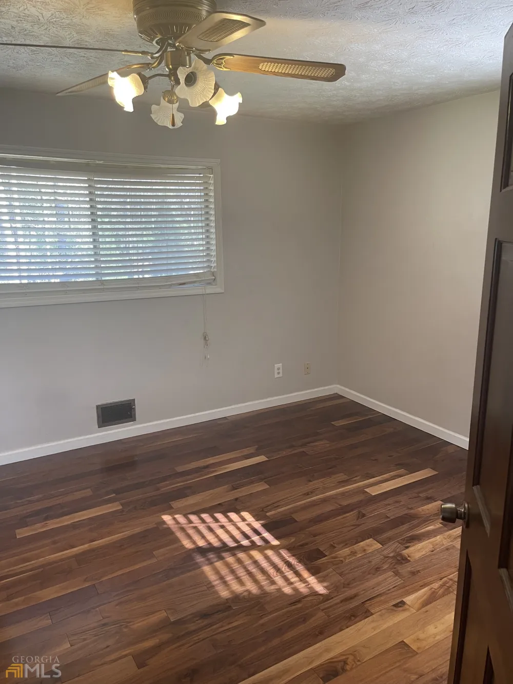 1088 Sherrington DR Stone Mountain, GA 30083