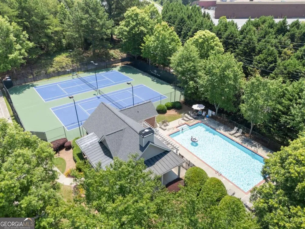 446 Sandtrap LN Buford, GA 30518