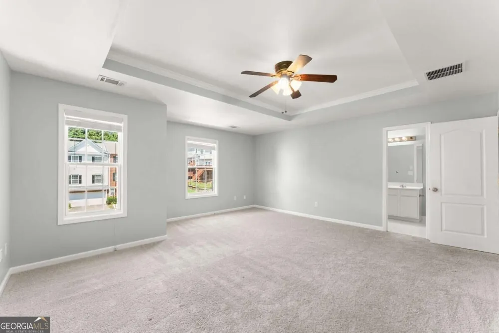 446 Sandtrap LN Buford, GA 30518