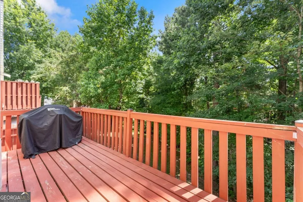 446 Sandtrap LN Buford, GA 30518