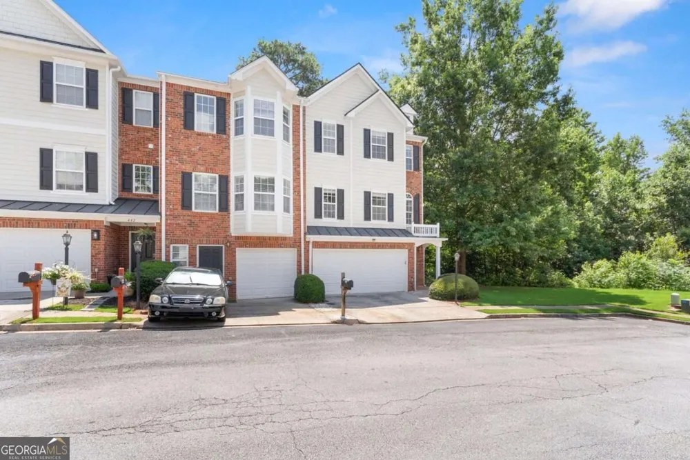 446 Sandtrap LN Buford, GA 30518