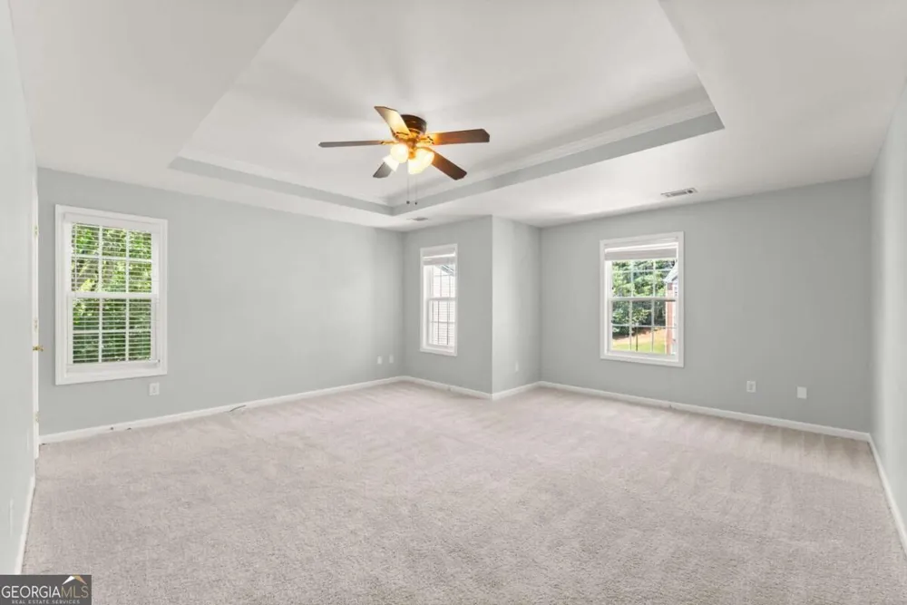 446 Sandtrap LN Buford, GA 30518