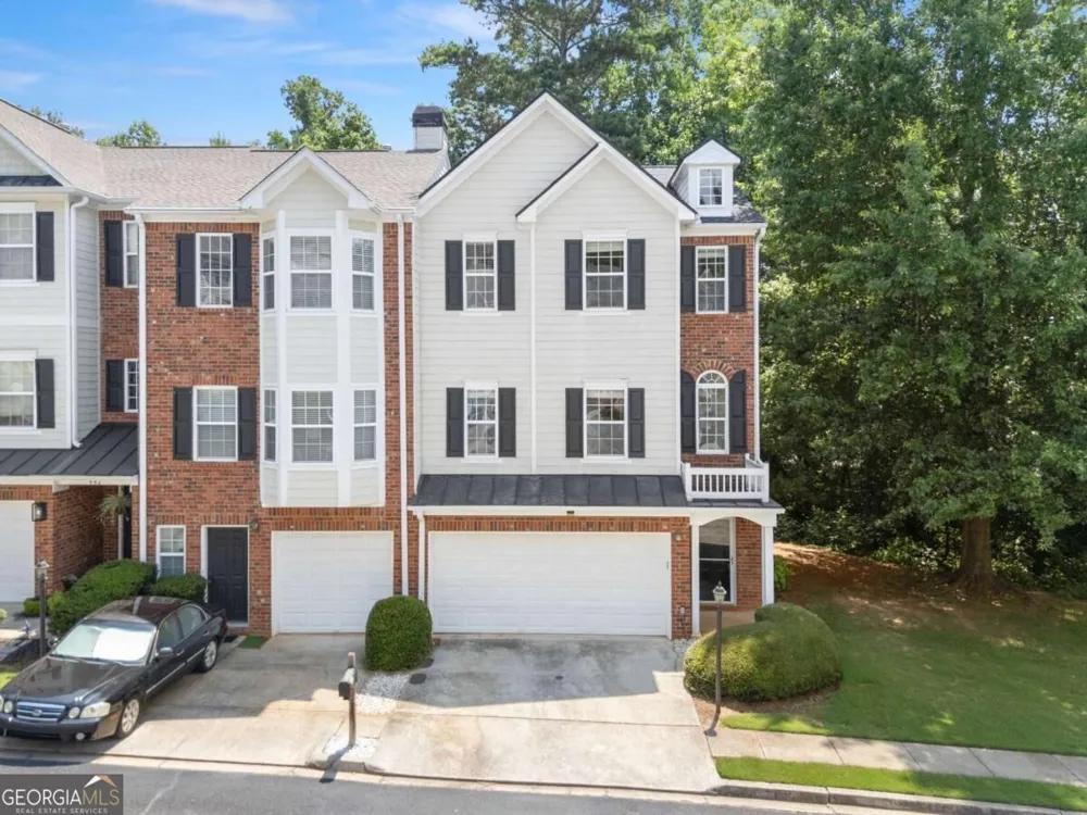 446 Sandtrap LN Buford, GA 30518