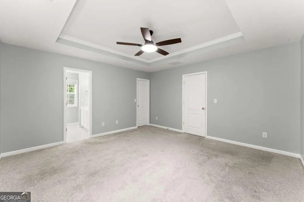 446 Sandtrap LN Buford, GA 30518