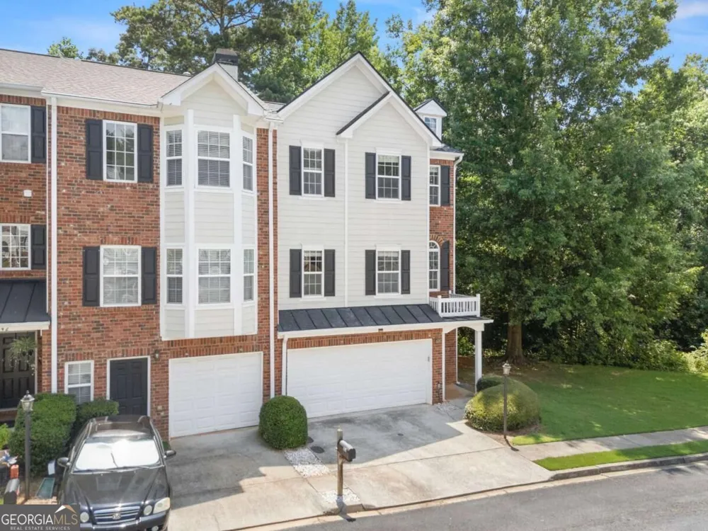 446 Sandtrap LN Buford, GA 30518