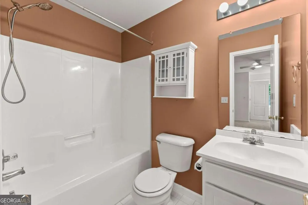 446 Sandtrap LN Buford, GA 30518