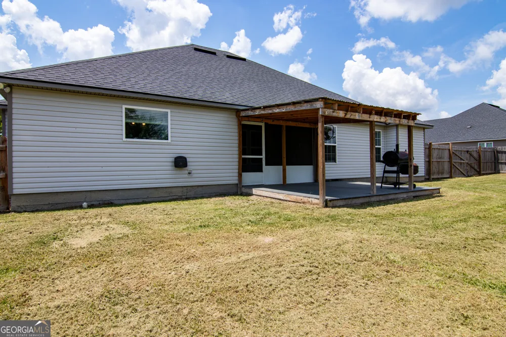 17 Barrett LN Lakeland, GA 31635