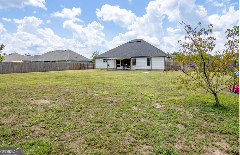 17 Barrett LN Lakeland, GA 31635
