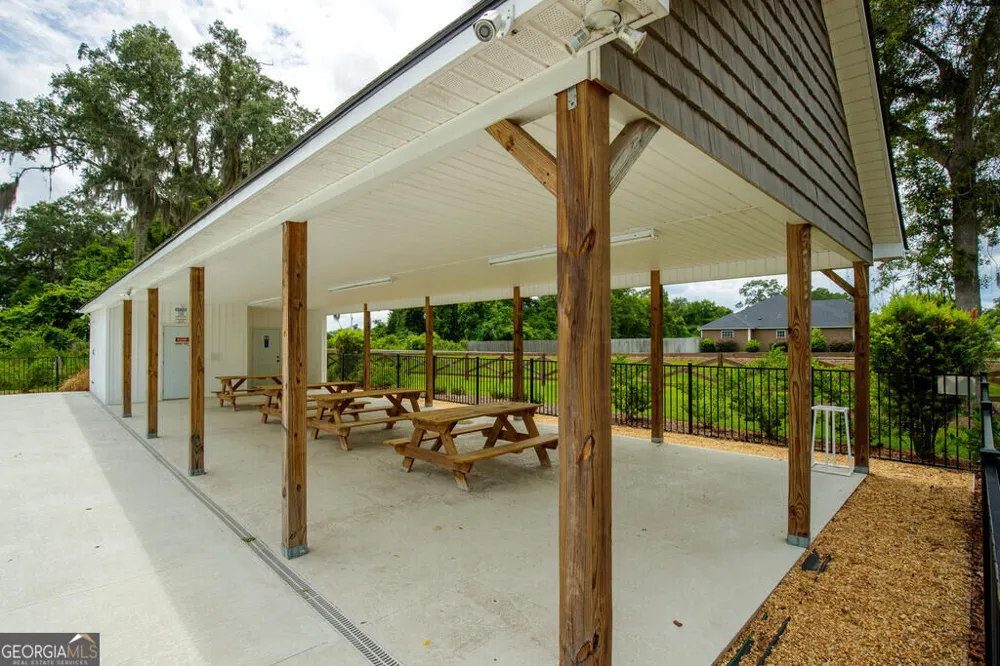 17 Barrett LN Lakeland, GA 31635