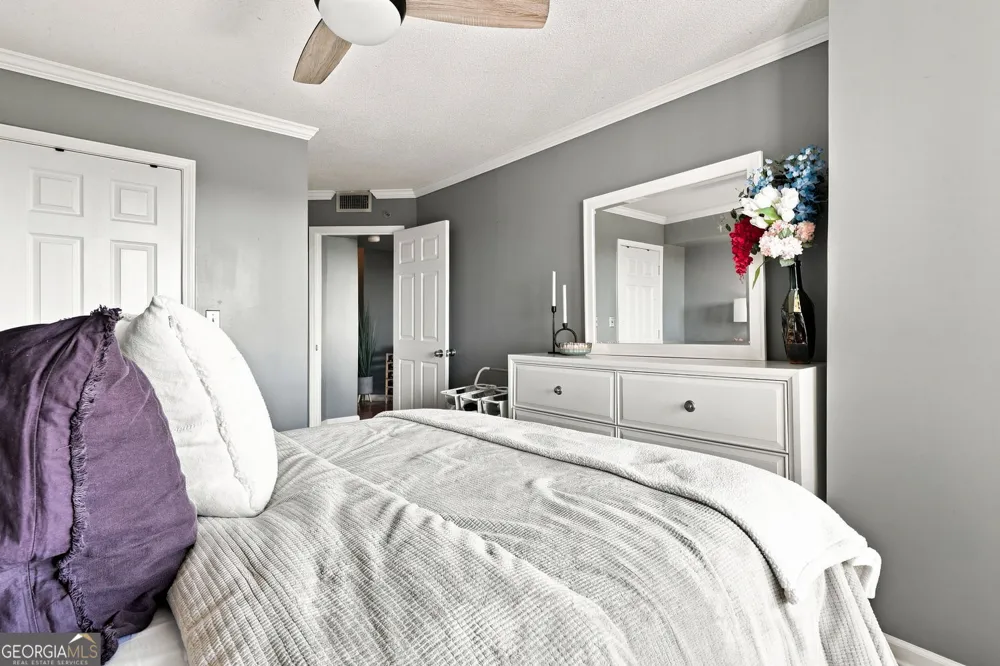 795 Hammond DR Sandy Springs, GA 30328