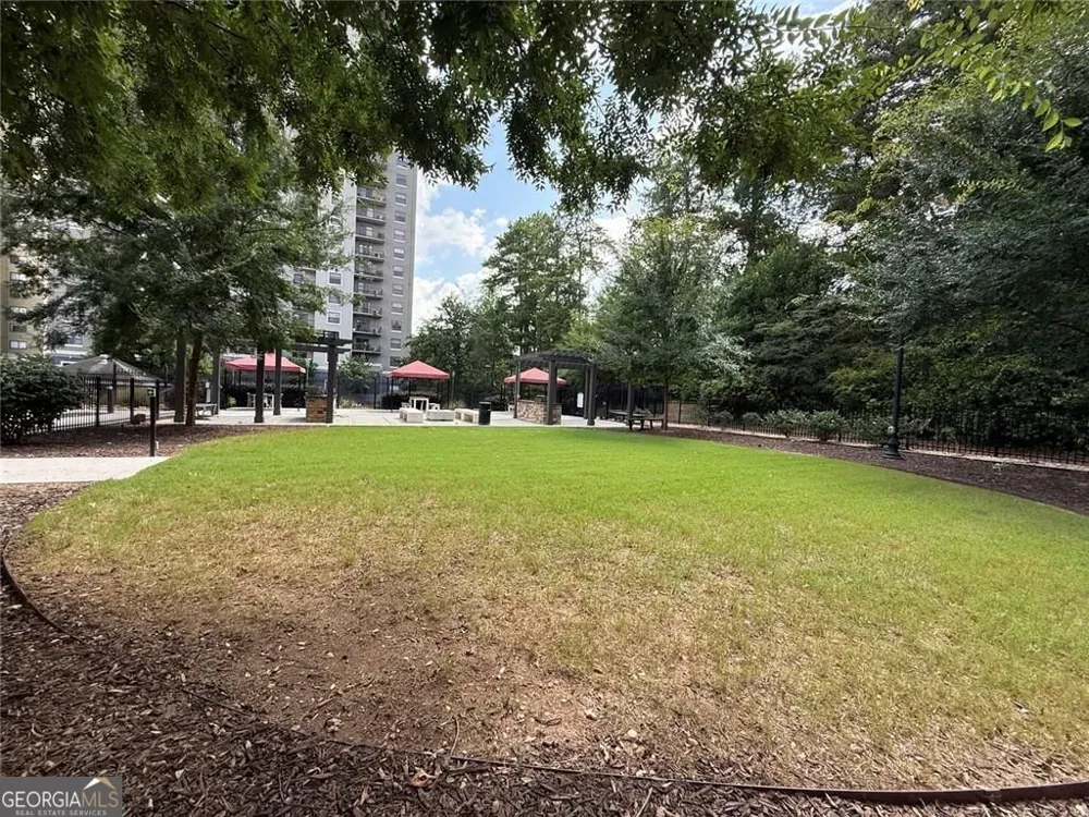 795 Hammond DR Sandy Springs, GA 30328