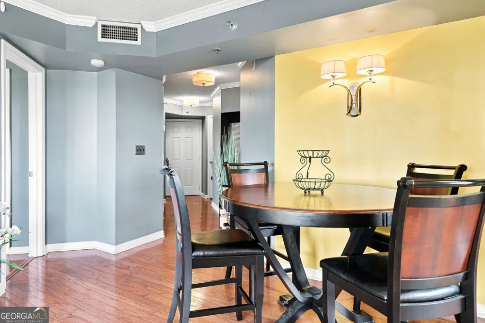 795 Hammond DR Sandy Springs, GA 30328