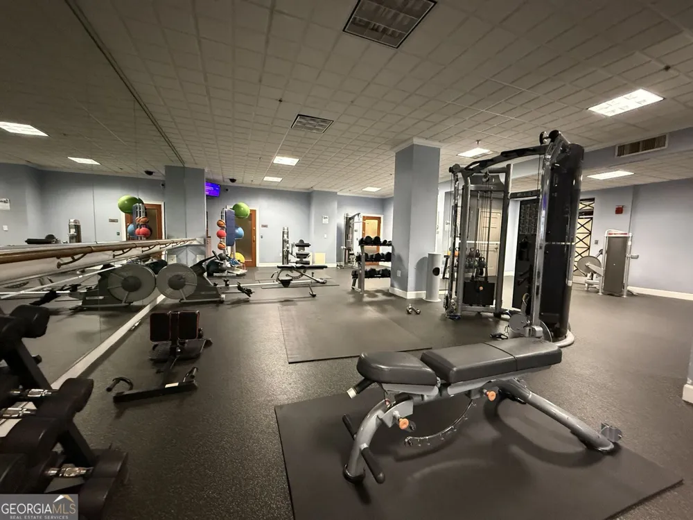 795 Hammond DR Sandy Springs, GA 30328