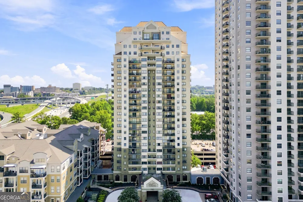 795 Hammond DR Sandy Springs, GA 30328