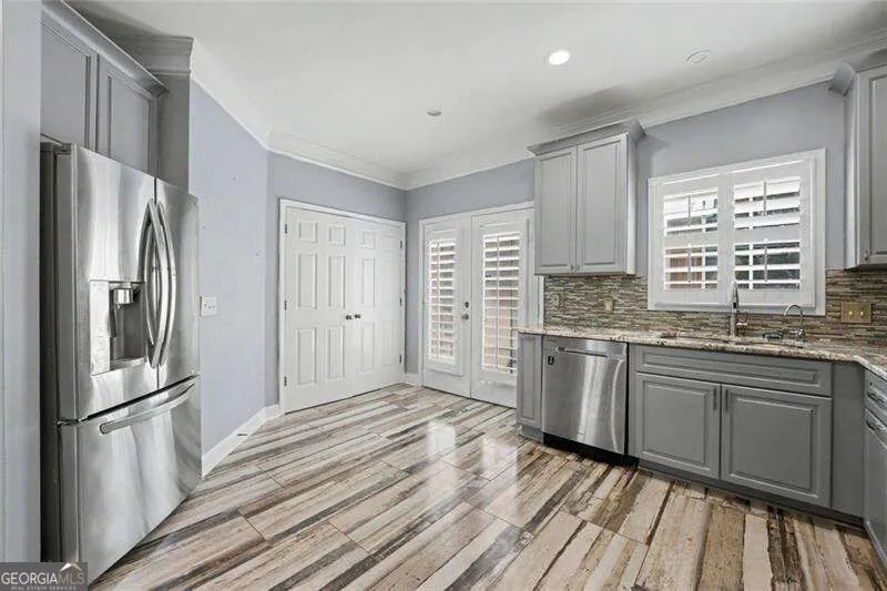 1004 Glen Ivy Marietta, GA 30062
